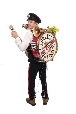 Laurence Marshall - One Man Band - Walkabout Musical Entertainer