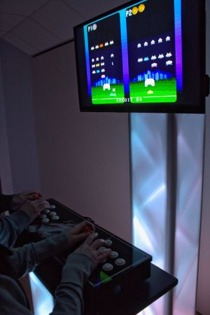 Retro Arcade Games Station